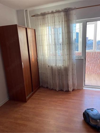 inchiriez 2 c decomandat - 5