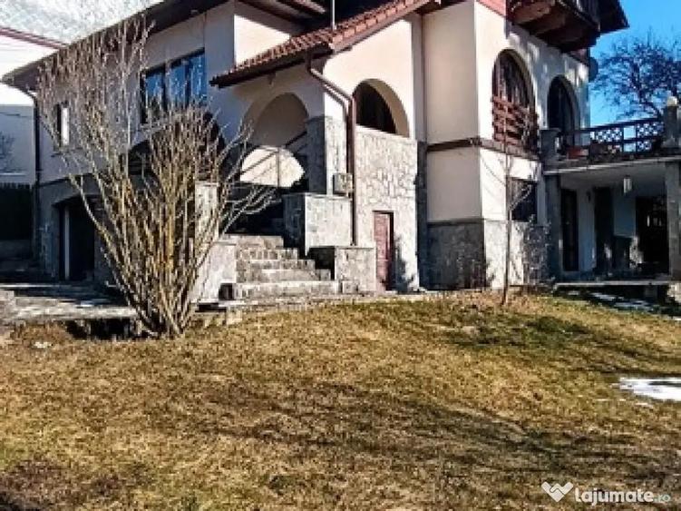 Casa cocheta cu panorama de vis catre mun?ii Bucegi Col?ii morarului - 15