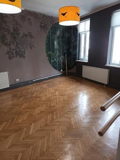 Vila la inchiriere in zona Mosilor - 1