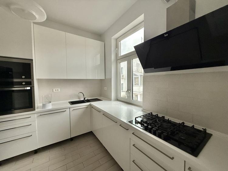 Capitale / Vilă interbelică restaurată - 9