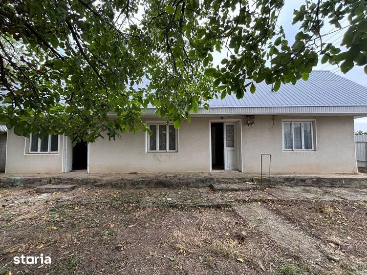 De vanzare casa parinteasca in apropiere de Roman, 23.000 euro - 4