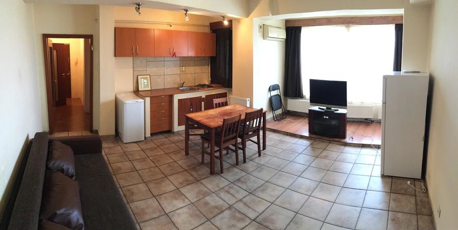 1 camera decomandat Gh lazar - 7