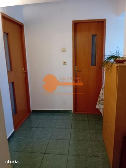 4 camere 100 mp la 250m de metrou si Pia?a Gorjului - 9