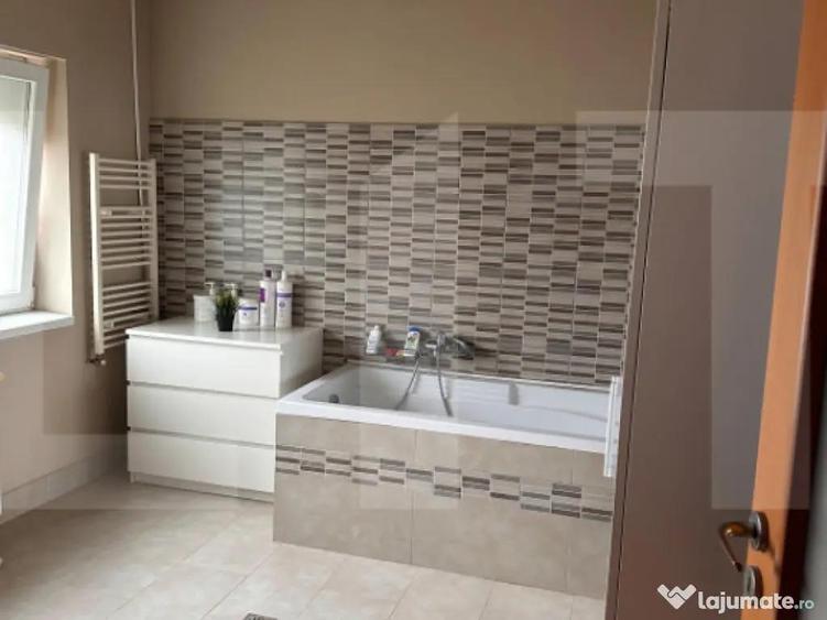 Casa spa?ioasa, de vanzare, cu 4 camere, 120 mp, zona Sel - 3