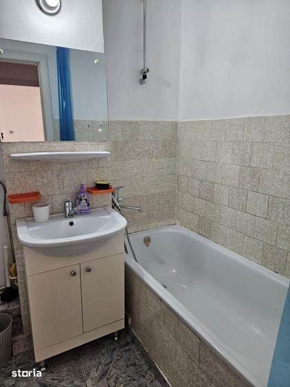 Garsonieră decomandată în Valea Cetății