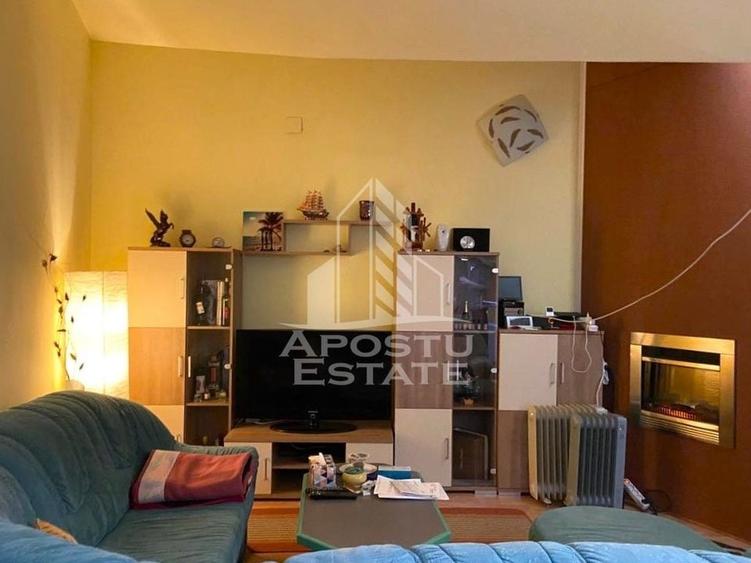 Casa +Spatiu comercial + apartament studio - 1