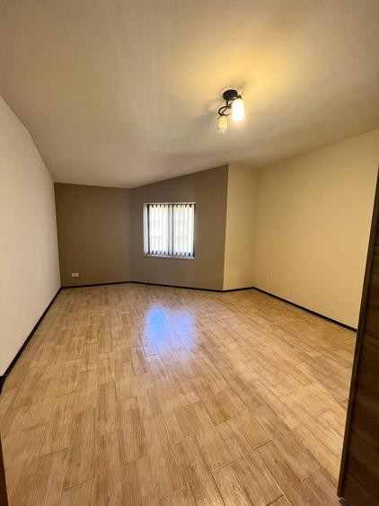 Cetatii -- Casa de inchirat - pretabil rezidential sau birouri - garaj - 10