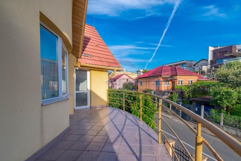 Casa de inchiriat in Zona Andrei Muresanu - 22