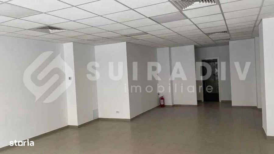 Spa?iu comercial cu vitrina la strada- Zorilor - 1