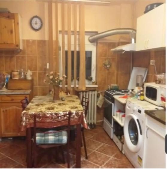 Vând apartament  2 camere - 3