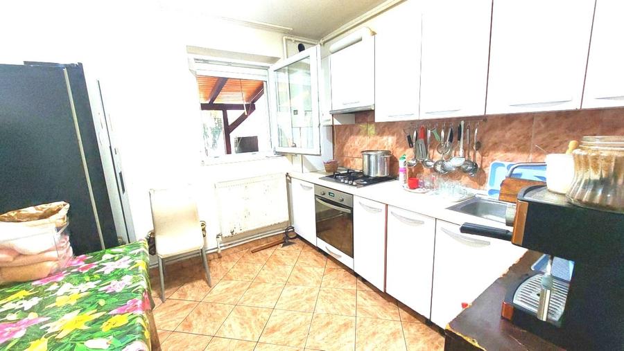 Apartament 3 camere Decomandat, BLOC Nou, Alba Iulia, Cetate - 6