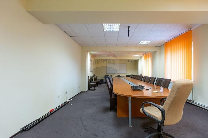 Spatiu comercial de vanzare in Bacau - sediu firma - 7