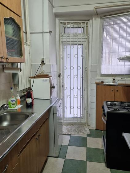 Eleganță interbelică în inima orașului – apartament cu potențial investițional - 10