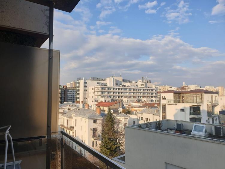 SPATII DE BIROURI LUX, PIATA ROMANA - 2