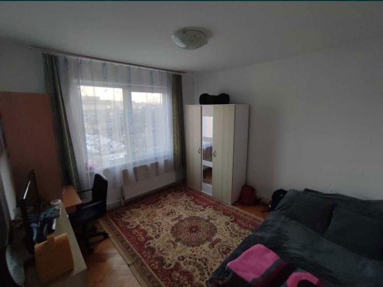 Vand apartament 2 camere - 7