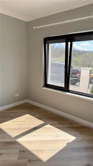 COMISION 0% Duplex despartit prin garaj liziera padurii Dumbravita - 13