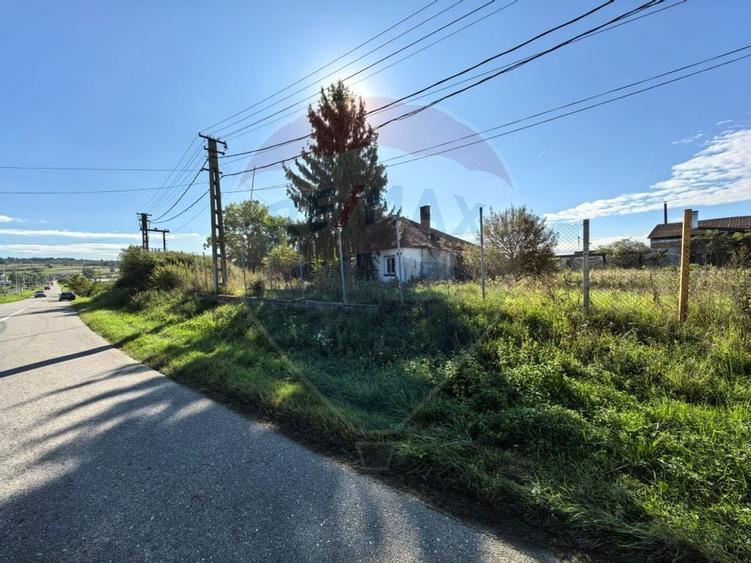 Teren intravilan cu constructie de Vanzare în Cehu Silvaniei - 1
