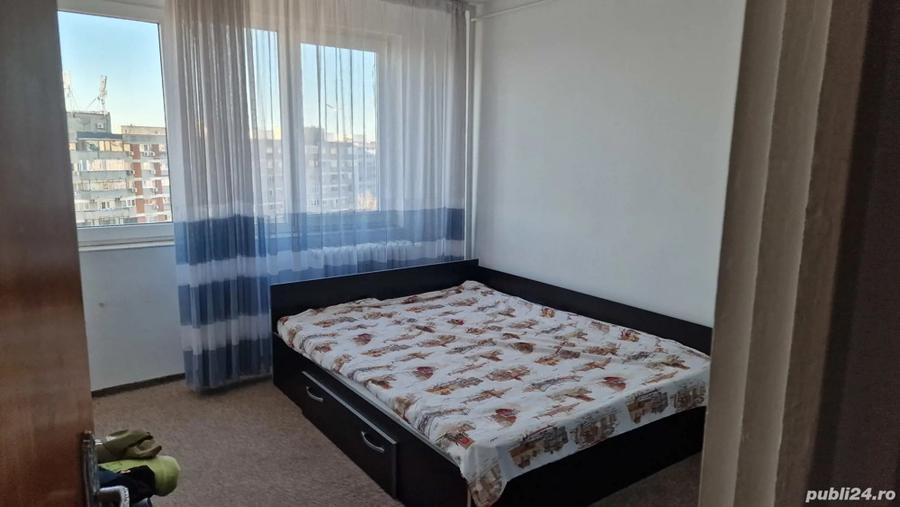 Inchiriez camera la o fata - 1