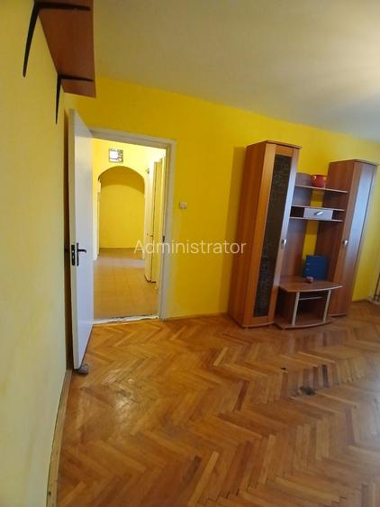 4 cam  Girocului aproape de Sp Judetean 2 balcoane