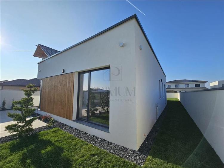 Casa individuala - finalizata - design modern - curte amenejata - 1