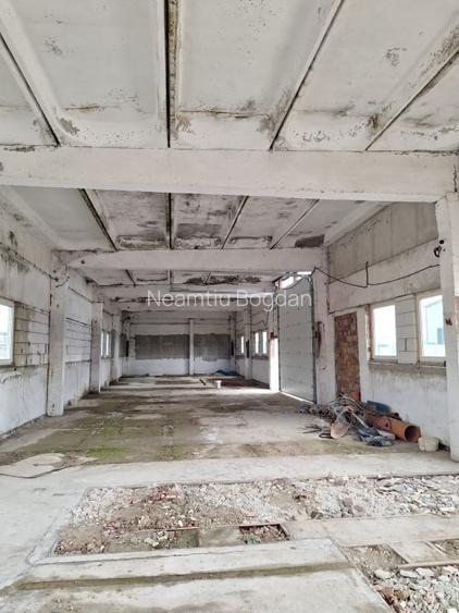 Hale de vanzare cu o suprafata totala de 5440 mp