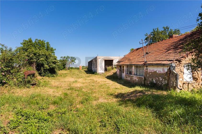 Casa veche ?i construc?ie noua - 9