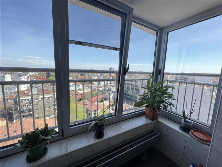 Oferta inchiriere penthouse zona Armeneasca / Strada Toamnei - 19