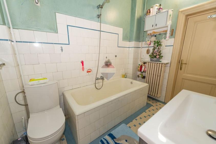 Casă cu 4 camere cu Teren 244 Mp în Domenii