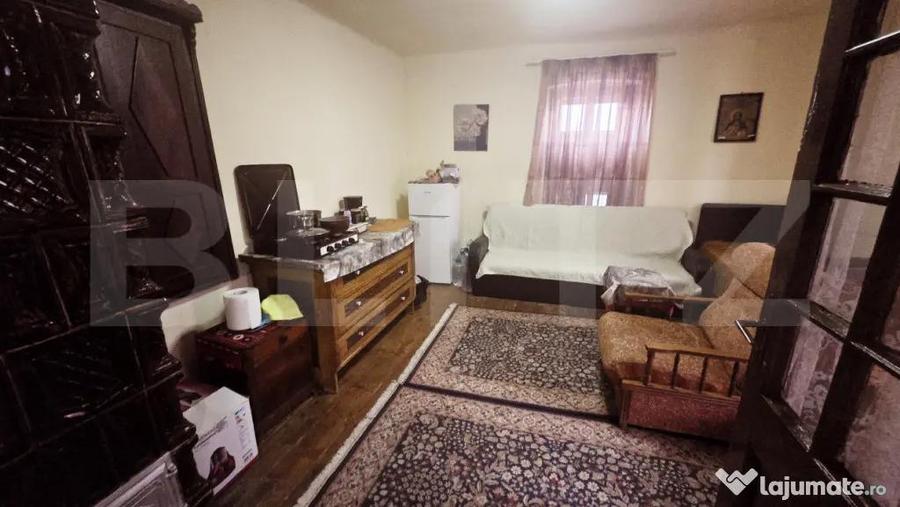 Casa individuala cu doua camere,60 mp utili, 500 mp teren, C - 7