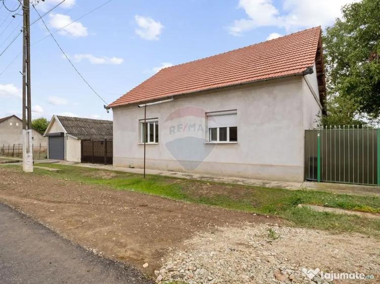 Casa si teren 2173 mp de vanzare in Tipar , la 12km de Ch... - 2