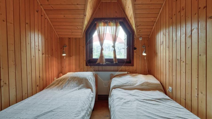 Casa / Vila  de vacanta ideala in satul Drumul Carului, zona Moieciu - 25