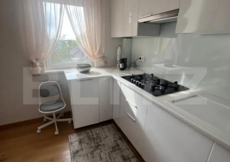 Apartament de vanzare, cu 3 camere, etaj intermediar, decoma - 4