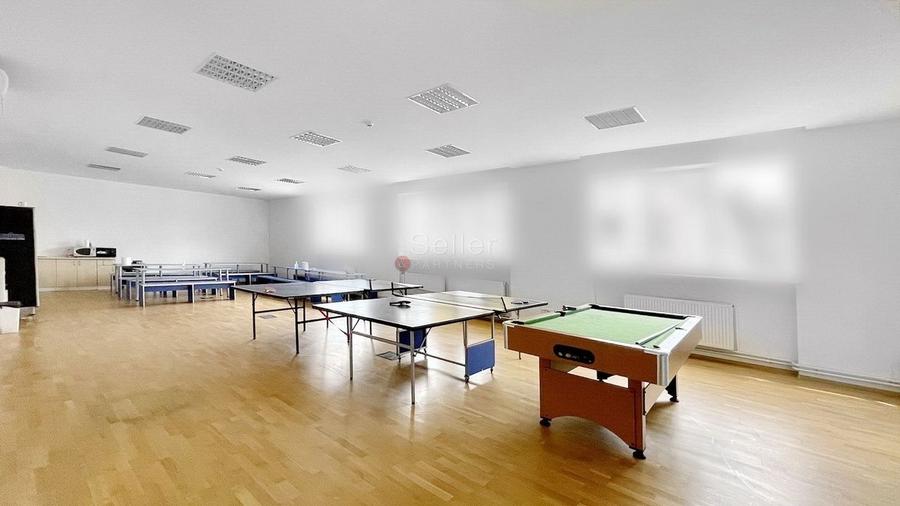 Central - Suprafata Generoasa - 36