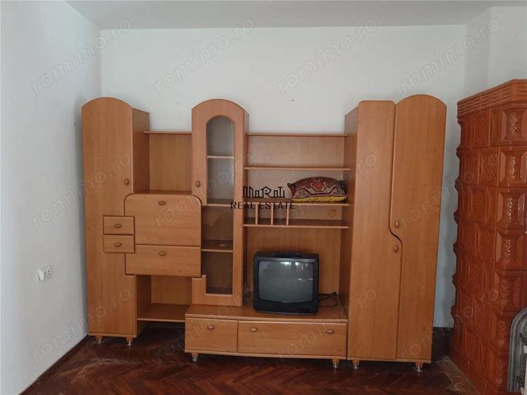 Casa P+M cu teren generos si loturi suplimentare in Baia de Cris - 13