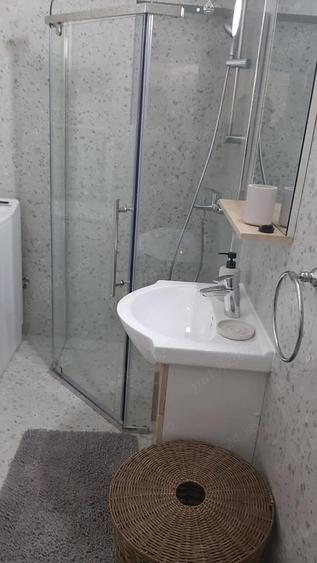 Inchiriez garsoniera ultracentral - 2