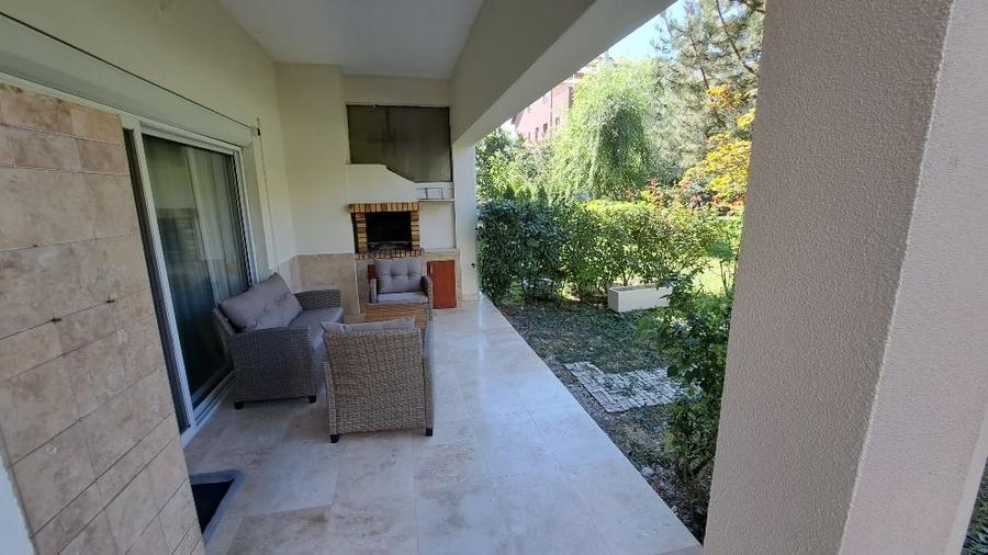 Apartament cu 4 camere decomandat, mobilat în Exterior Nord