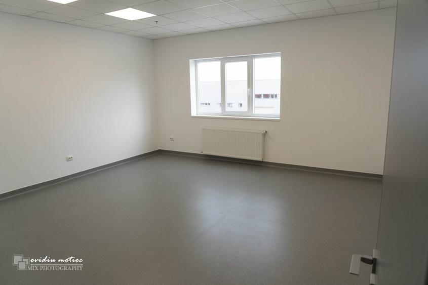 Hala clasa A, acces facil TIR - 8