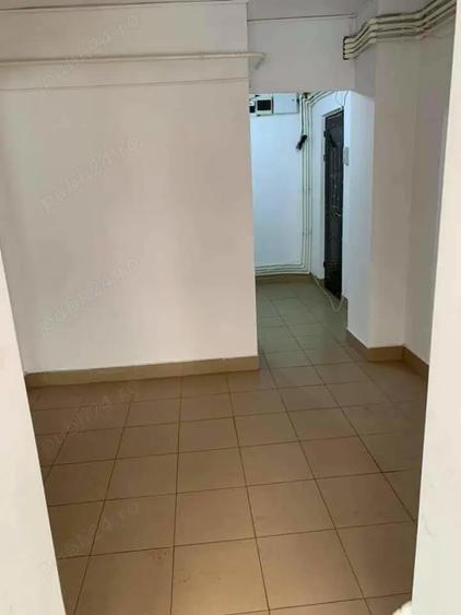 Vanzare aprtament cu 4 camere- IC Frimu -93,4 mp-spatiu comercial , cu potential rezidential - 3