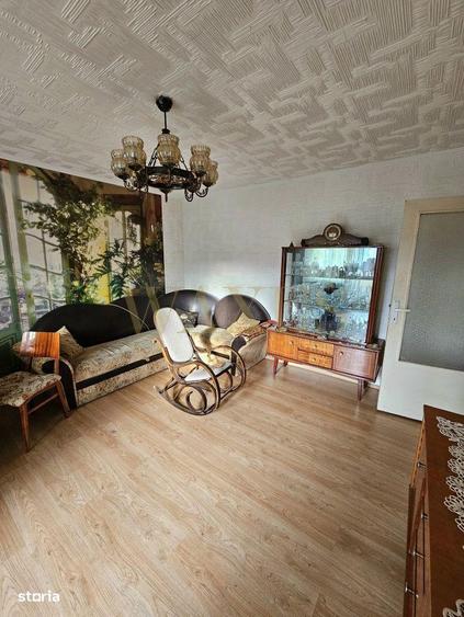 Apartament 4 camere decomandat,2 bai,2 balcoane,garaj etaj 1 DEJ - 7