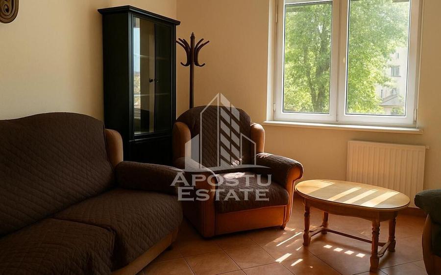 Apartament 3 camere, centrala proprie, zona Torontalului - 9