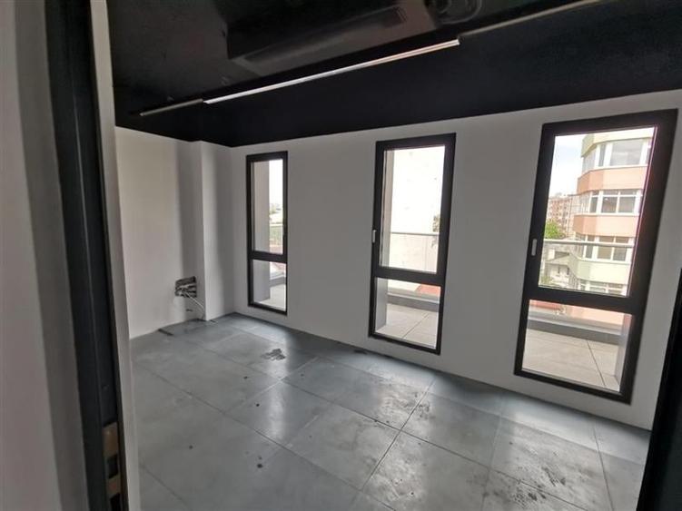 Inchiriere spatii de birouri in cladire noua - de la 430 mp + terasa - 7