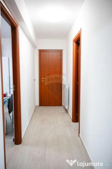 Casa / Vila cu 5 camere de vanzare - 1