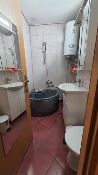 Dristor - garsonieră renovata, boiler, AC, 7 min metrou Dristor - 3