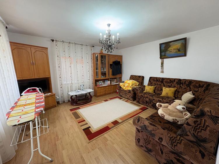 Casa Turches Sacele - 250.000 euro neg - sau schimb apartment bv + dif - 3