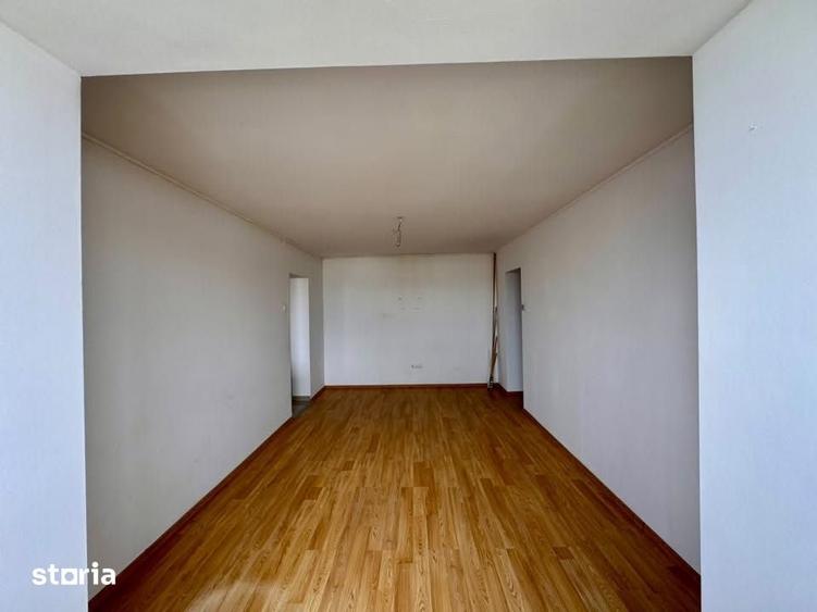 Apartament cu 2 camere semidecomandat în Traian