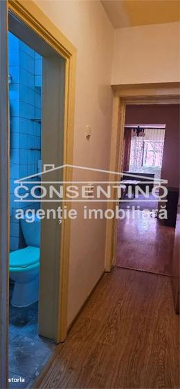 Se vinde imobil cu 4 camere, pe Unirii Sud , liber , cu 3 balcoane - 4