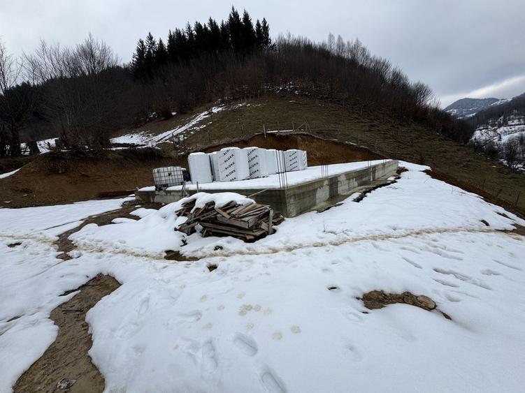 Teren 1200 mp + Proiect Casa (Radier finalizat)+ materialele incluse. - 6