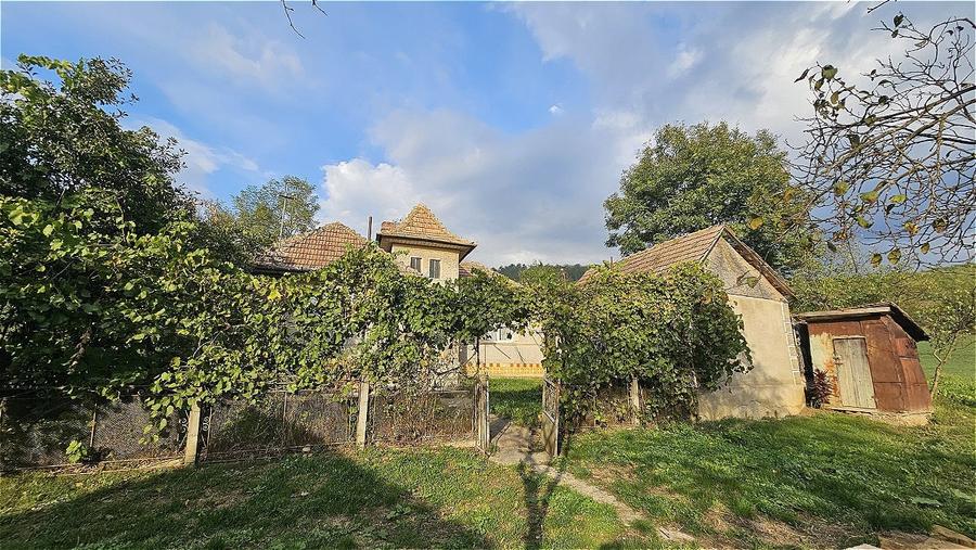 Casa comuna Mociu cu 1700 mp teren - 2