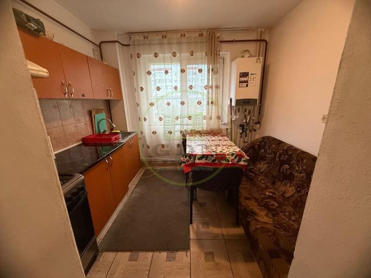 Apartament cu 2 camere semidecomandat, mobilat în Lăpuș