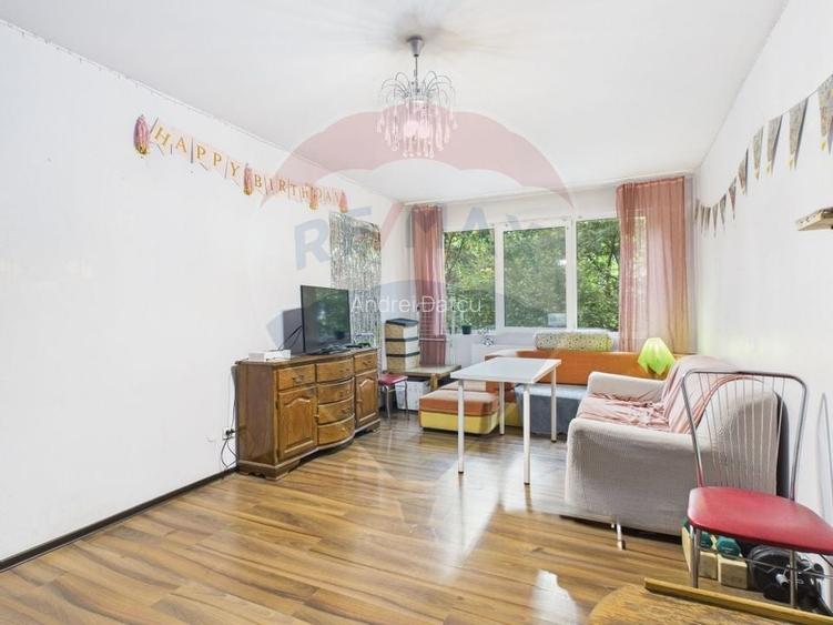 Vanzare ap. 5 camere | 111mp | Metrou 1 Decembrie